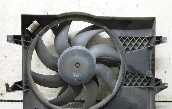 Mazda 2 Electric radiator cooling fan 8240367