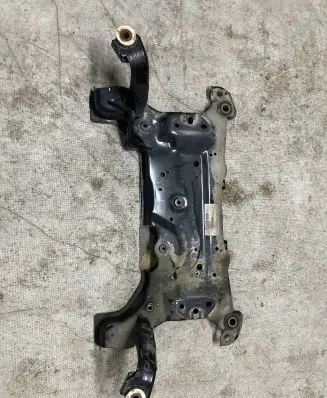 Volvo V40 Front subframe 3652469