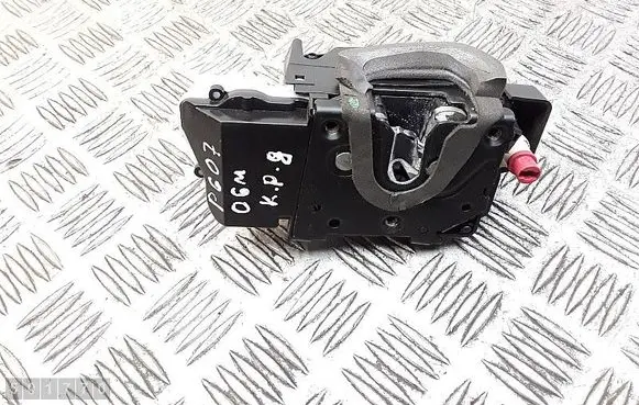 Peugeot 607 Rear door lock