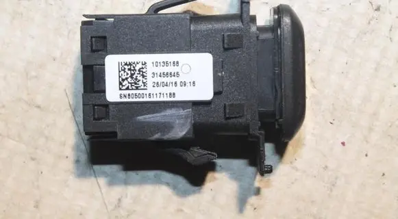 Engine start stop button switch