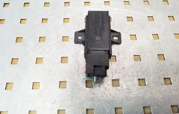Chrysler 300 - 300C Tire pressure sensor 04602505AB