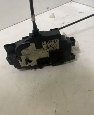 KIA Ceed Rear door lock 3609