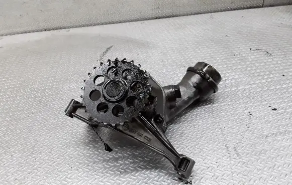 Oil pump