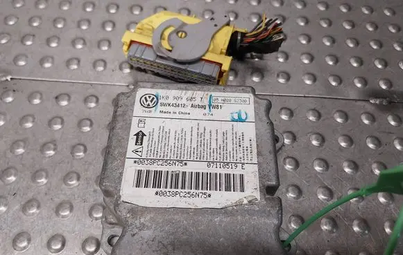 Volkswagen Golf V Airbag control unit/module 1K0909605T