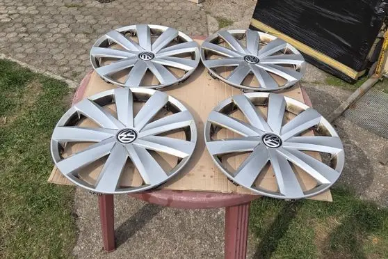 Volkswagen PASSAT B8 R16 wheel hub/cap/trim 3G0601147 3G0601147A