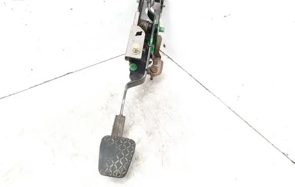 Mazda 6 Clutch pedal 