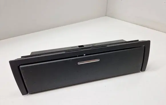 BMW 3 E46 Glove box 8260312