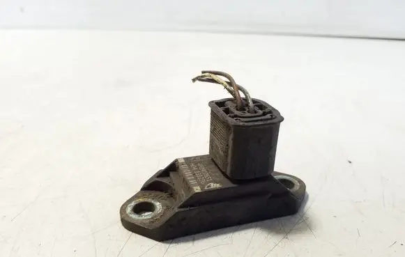 Audi A6 S6 C6 4F Acceleration sensor 4F0907651