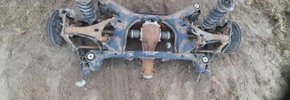 Subaru Impreza III Rear axle beam with reductor 