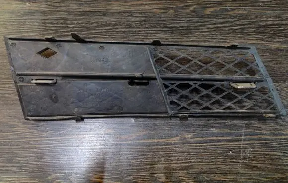 Front bumper lower grill