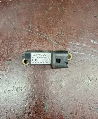 Audi A4 S4 B5 8D Airbag deployment crash/impact sensor 8D0959643B 0230805U3JQA 040701