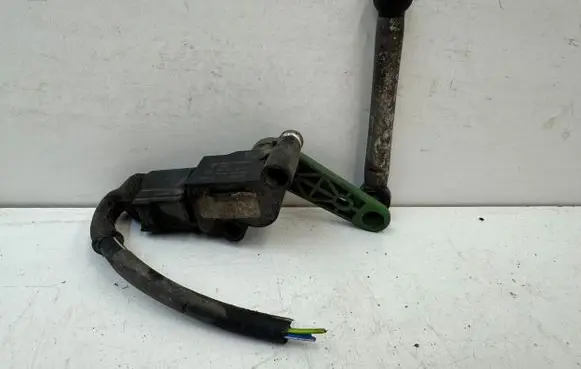 Porsche 911 991 Headlight/headlamp level sensor 99163138100