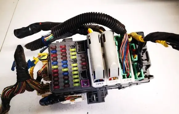 Honda CR-V Fuse box set a000011 a-000011