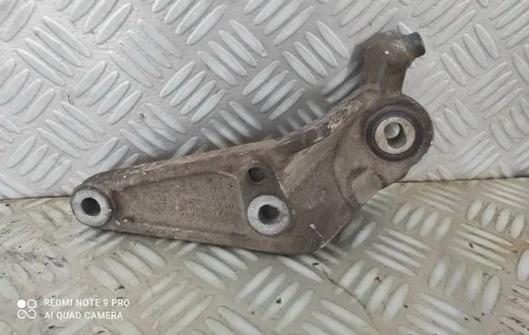 Opel Corsa D Gearbox mounting bracket 13130723 13185905