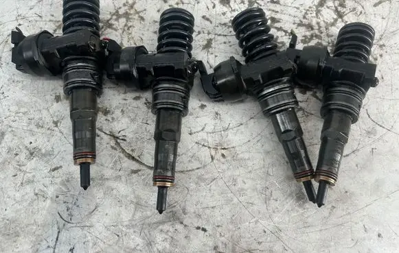 Audi A4 S4 B7 8E 8H Fuel injectors set 0414720216 038130072BA