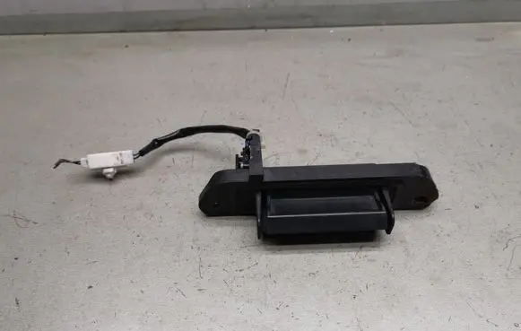 Tailgate opening switch