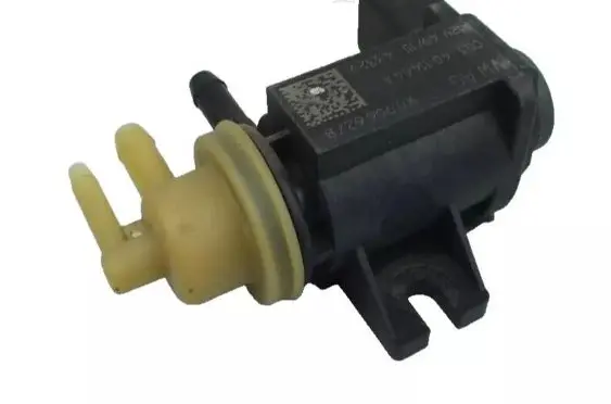 Volkswagen Golf VII Turbo solenoid valve 04L131051F