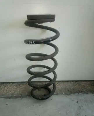 Toyota Auris E180 Rear coil spring