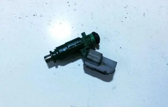 Hyundai Santa Fe Fuel injector 0250930004 3531037150