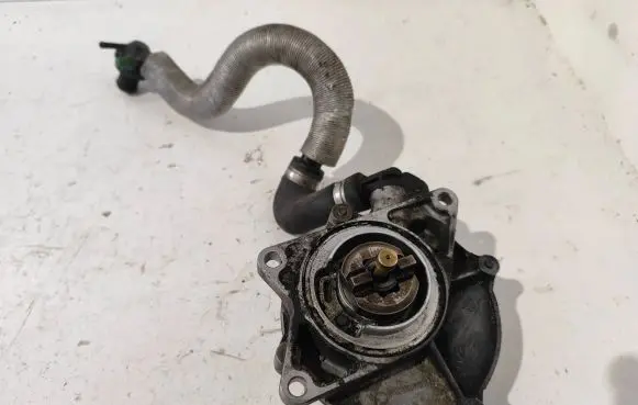 Audi A6 S6 C5 4B Vacuum pump 057145100C 72260806C 02T0920494