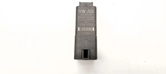 Audi Q3 8U Glow plug pre-heat relay 04L907281
