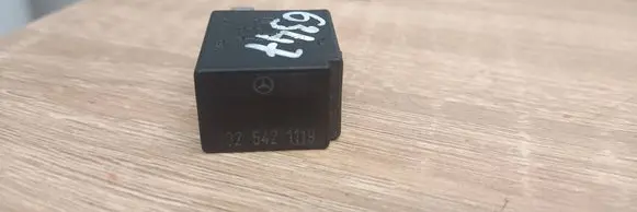 Mercedes-Benz ML W163 Other relay 0025421119