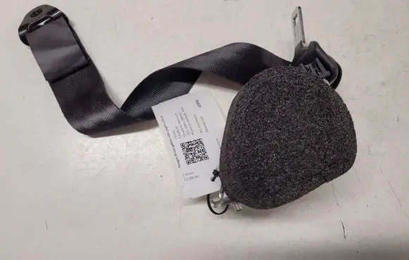 Citroen C5 Rear seatbelt 33035173 1000045 96561744XX