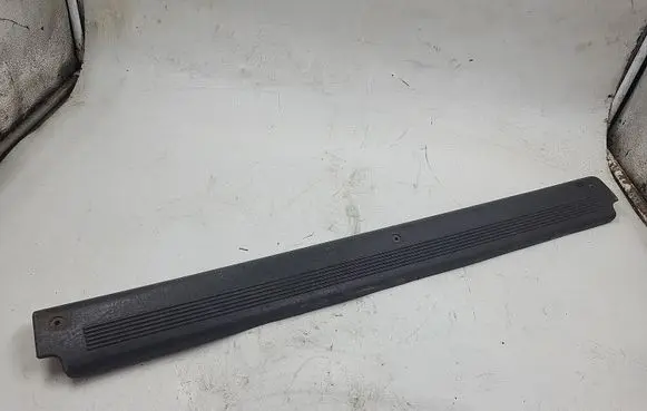 Ford Sierra Front sill trim cover