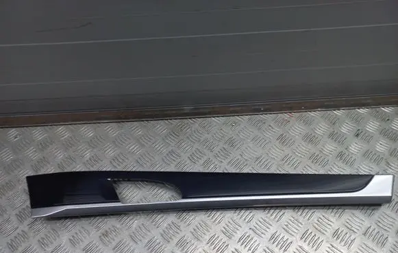 Porsche Panamera (970) Front door trim bar 970555382 97055538200