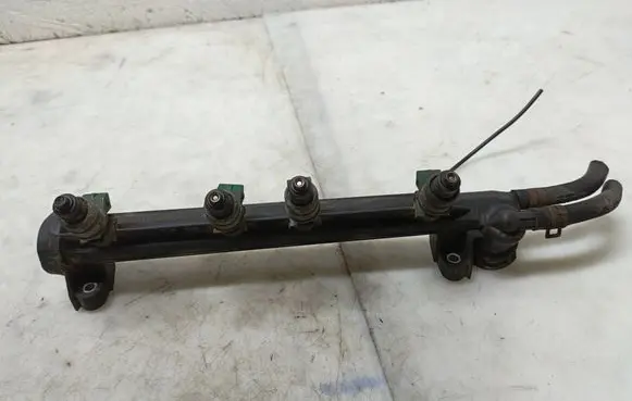 Audi A3 S3 8L Fuel injector 06A133317A 99156