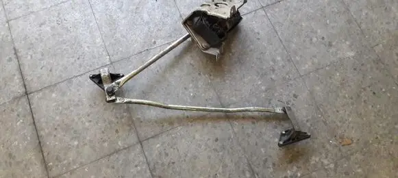 Nissan Vanette Front wiper linkage 9390332230