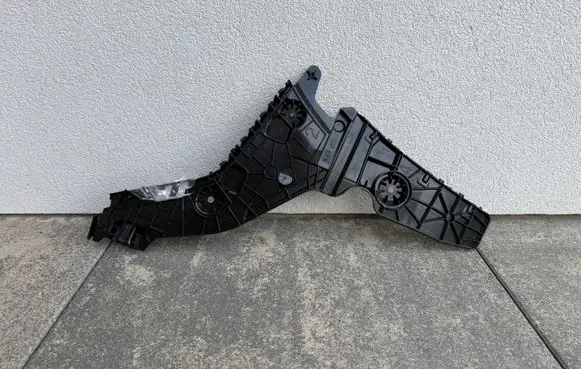 Audi e-tron Rear bumper mounting bracket 4KE807454
