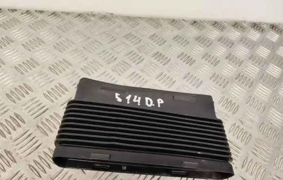 Audi Q7 4M Air intake duct part 4M0129510D