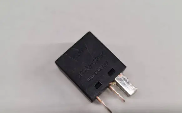 Volvo V70 Other relay 9441161 031322A A4001X40