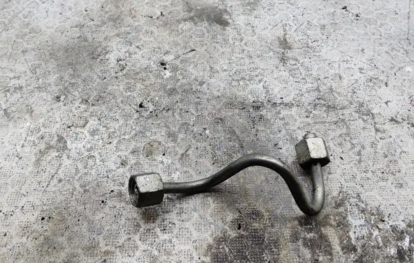 Chevrolet Captiva Fuel line pipe