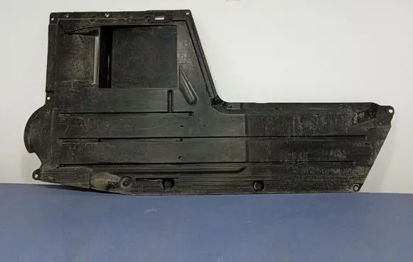 BMW 7 F01 F02 F03 F04 Front underbody cover/under tray 7241826