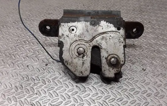Fiat Punto (188) Tailgate/trunk/boot lock/catch/latch 55701971