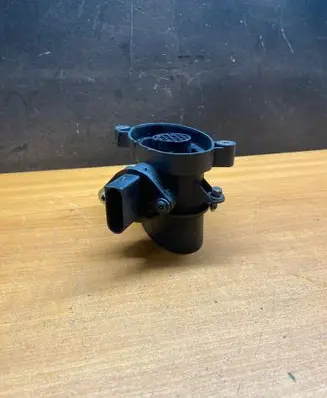 BMW 5 E39 Mass air flow meter 0928400468 7787076 1362