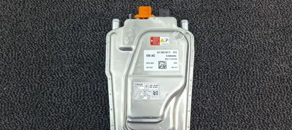 Porsche Taycan 9J1 Auxiliary heating control unit/module 9J1963507F 122R000550