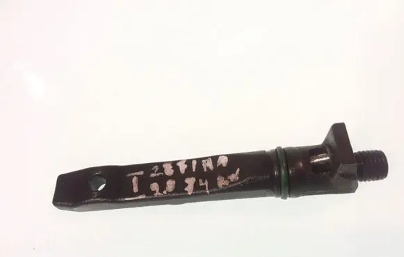 Opel Zafira A Fuel Injector clamp holder
