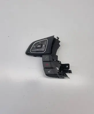 Land Rover Evoque I Steering wheel buttons/switches 