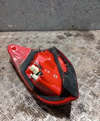 Toyota RAV 4 (XA30) Rear/tail lights 8156142120 T9025