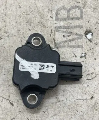Tesla Model S Airbag deployment crash/impact sensor 100527500A