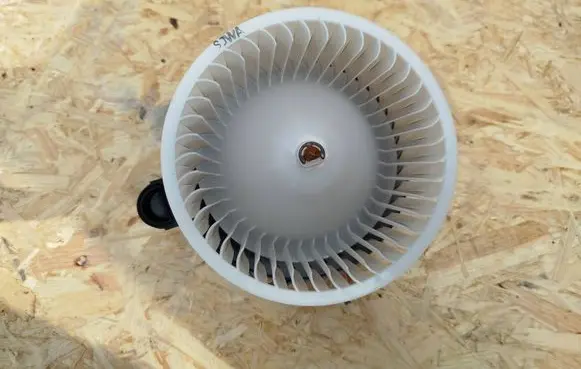 Hyundai Kona II Heater fan/blower 0130115010