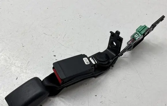 Tesla Model 3 Middle seatbelt buckle (rear) 145770401A ARP22126309843