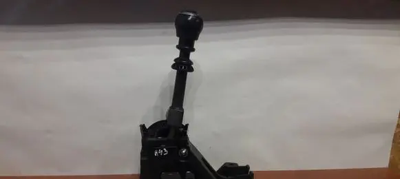Toyota Avensis T270 Gear shifter/selector 25896AA A43