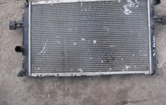 Coolant radiator