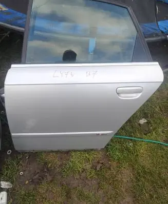 Audi A4 S4 B7 8E 8H Front door