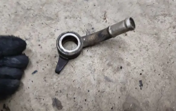 Toyota Avensis T250 Engine coolant pipe/hose