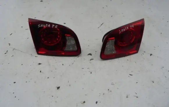 Hyundai Santa Fe Tailgate rear/tail lights